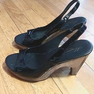 Kenneth Cole Heels- "Stripe Less" size 6.5